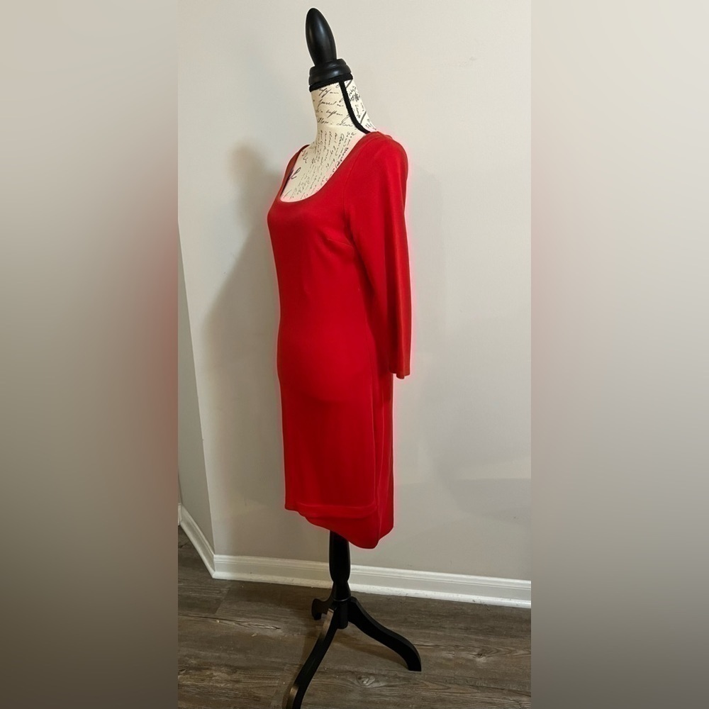 🖤 GREAT PRICE!  Super cute red dress with stretch - Picture 2 of 5